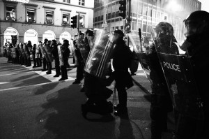 800px-Civil_unrest_Lausanne_mp3h8565-b