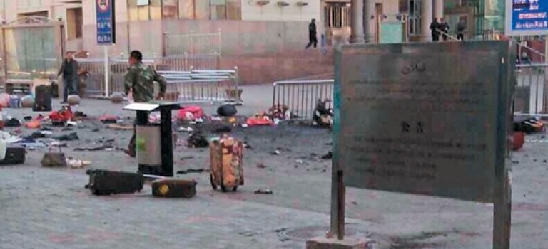 TERROR ATTACK IN XINJIANG KILLS THREE