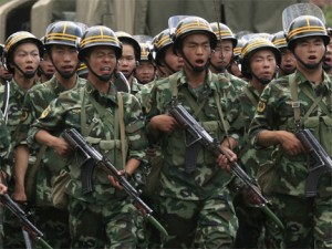 chinese_soldiers uighur