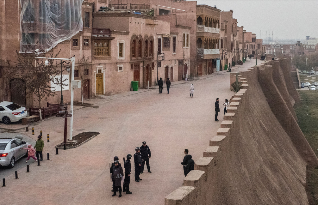Dodging Chinese Police in Kashgar, a Silk Road Oasis Town