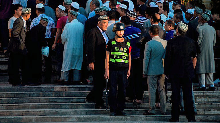 China Collecting DNA From All Uyghurs in Xinjiang Under Guise of Free Physicals