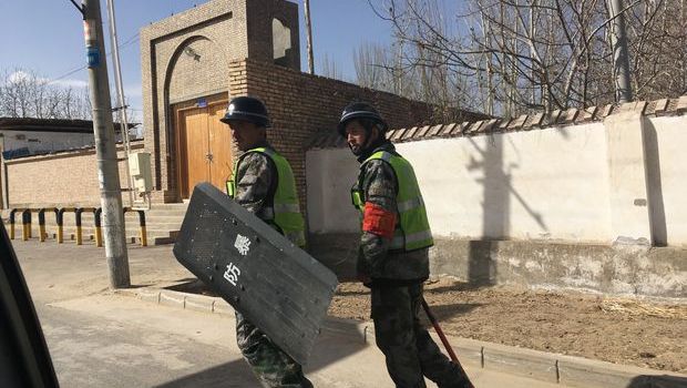 China detaining hundreds of thousands of Uyghurs in prison-like centres report