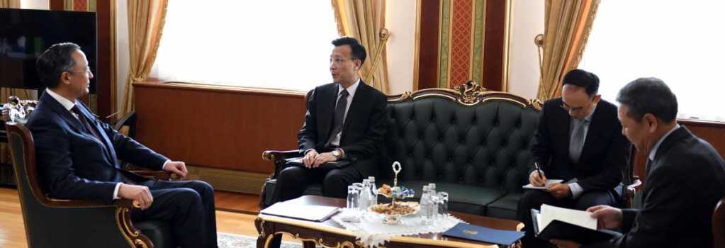 Kazakhstan, China hold talks on fate of diaspora in Xinjiang