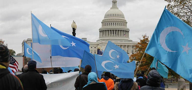 Uygur Türkleri Washington’da Çin’i protesto etti